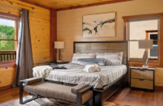 Luxury Lodge~Sleeps 22~Heated Pool~2 Hot Tubs~Game Room