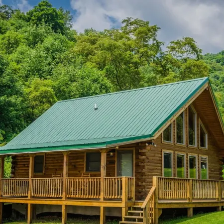 ✧Queen Cabin - wait until you see the BATHROOM!