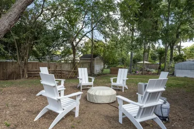 Modern 5 Bed, 2 Bath Home w/ Outdoor Patio! Near OSU