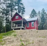 Grand Opening Pricing! 401A Cozy Cabin with views of Flathead Lake