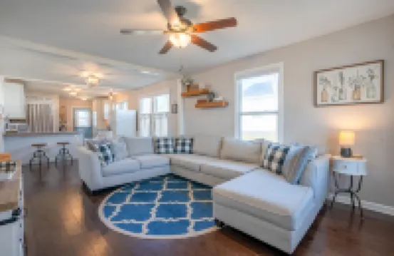 Cozy Convenient Cottage