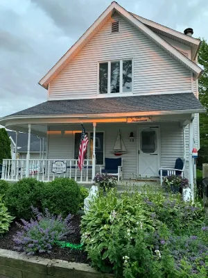 CASA B Soha Mi ADORABLE APARTMENT Steps from beautiful NORTH BEACH sleeps 4