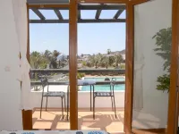 Duplex B16 in a quiet complex with pool 150 m from the sea Các khách sạn ở Charco del Palo