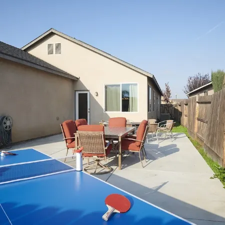 Spacious & New I KINGS & BBQ