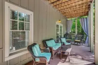 Big Canoe! 3 Masters, 2 Decks, Hot Tub, Fire Pit!