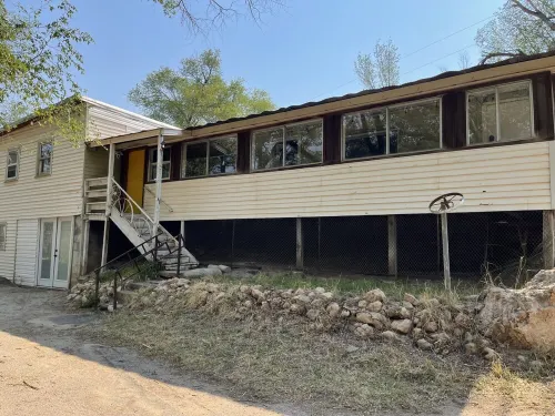 Wagon Wheel House – Nature & Wildlife Stay Hotels in Randall County