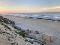 BEAUTIFULLY DECORATED ~ CLOSE TO THE BEACH ~ 5 BEDROOM/4 BATH - Beach