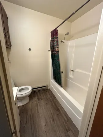 Cozy/private 1 bedroom upstairs apartment downtown Winifred MT!