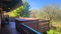 Swiss Chalet amidst sixteen acres in Litchfield Hills surrounded by land trust - 5 stjerner