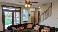 Large, 2-story Victorian home, w/ huge backyard & Flatiron views! Ideal location