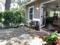 Pets Welcome <br>Private Home on 2 Acres<br>Hiking, biking, Trails <br> Hotel dekat Altadena Ale & Wine House