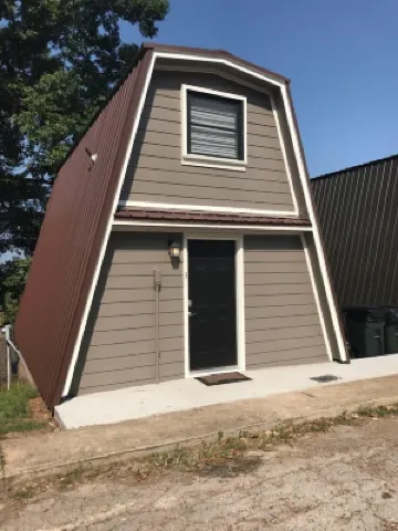 Cabin 3- Overlooks Yarborough Landing and Millwood Lake