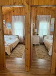 GREAT Newly Renovated  Sebago Lake- short walk to Nason`s beach🏠🏖🚗