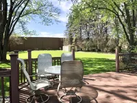 Spacious Home- Centrally located near St. Paul