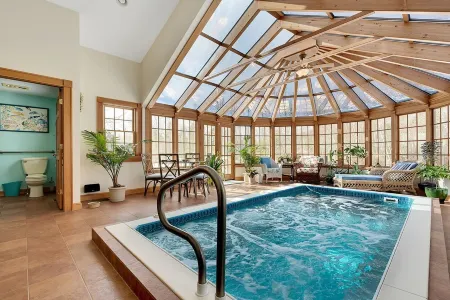 Spacious Suite in a Farm Setting-20  Mins to the Ocean-#2-Abbott Brook Inn