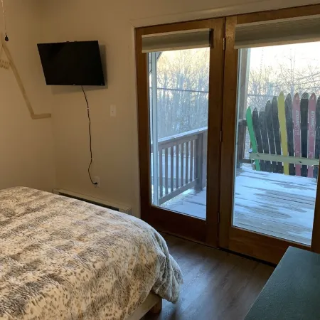 Welcome to Mt. Chillmore.  Walking Distance to the Ski Resort!