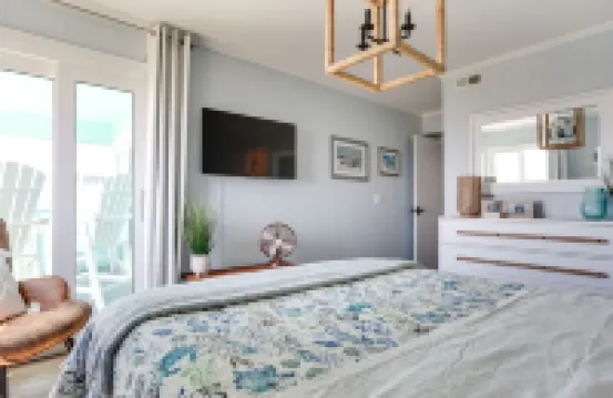 Oceanside Oasis- Oceanfront, Pool, Steps to Beach Access -Sleeps 6 - 4-Star