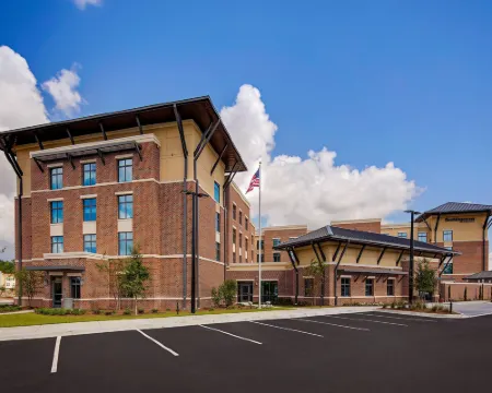 เรสซิเดนซ์อินน์ บายแมริออท ชาร์ลสตัน ซัมเมอร์วิลล์ โรงแรมในซัมเมอร์วิลล์