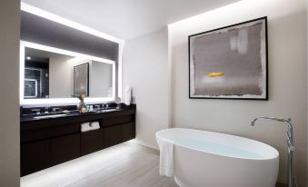 Hotel Vin, Autograph Collection
