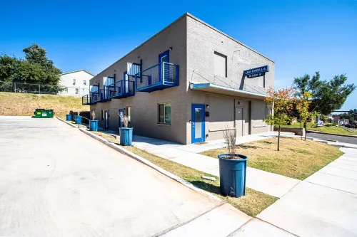 Modern Downtown OKC Loft with private balcony *Downtown OKC *OU MED