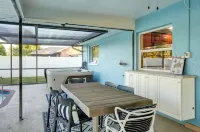 Seaside Coral 3/2 Pool & Hot Tub