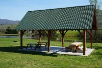 Summertime at Creek! Birds, Ducks, Close to Pigeon Forge