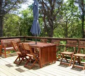 Spacious, private cottage just a few minutes walk to Ridgevale Beach!