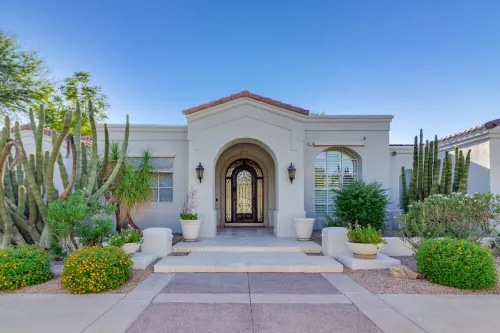 Paradise Valley Estate With Pool, Game Room And Near Entertainment!