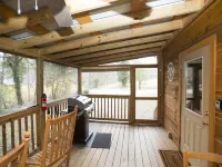 Romantic Cabin at Beautiful Lake Lure!