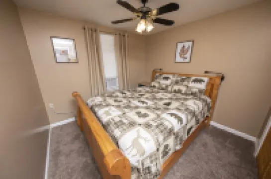 Budget Friendly Getaway - Dogs Welcome!