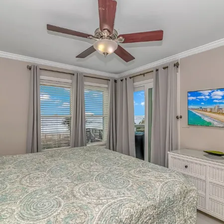 Enjoy 1ST Floor W/Pool. Kitchen Well Stocked.Always Updating! 10 Star