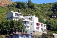 วานัม ฮอลิเดย์ส์