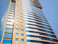 بولمان دبي أبراج بحيرات جميرا Hotels near Marina Beach