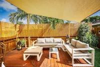 Tropical Retreat. Stunning Home in North Miami Beach.