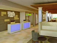 Holiday Inn Express & Suites Tahlequah
