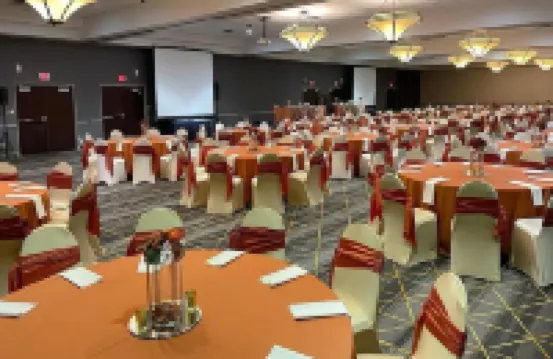 Wyndham Flint MI Grand Blanc Bishop Airport Conference Ct