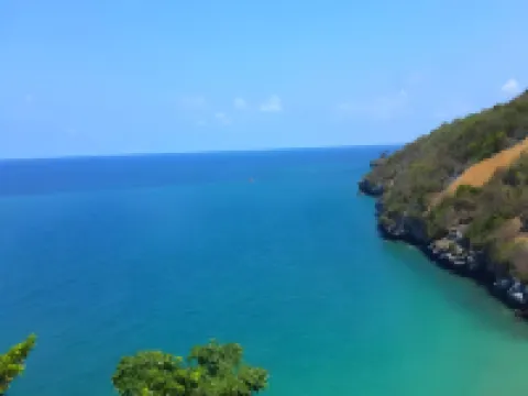 錫昌島黃房子別墅