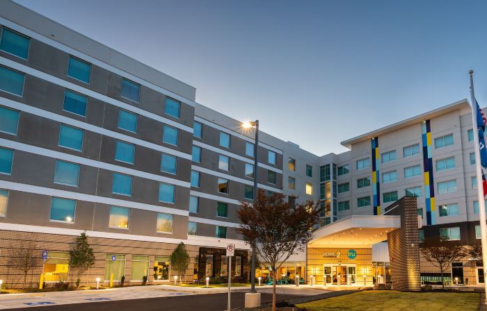 Tru by Hilton Atlanta Airport College Park