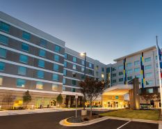 Tru by Hilton Atlanta Airport College Park