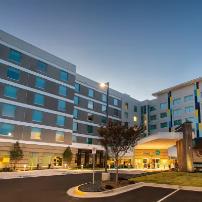 Tru by Hilton Atlanta Airport College Park Hotels near ATL SkyTrain – GICC Gateway Station