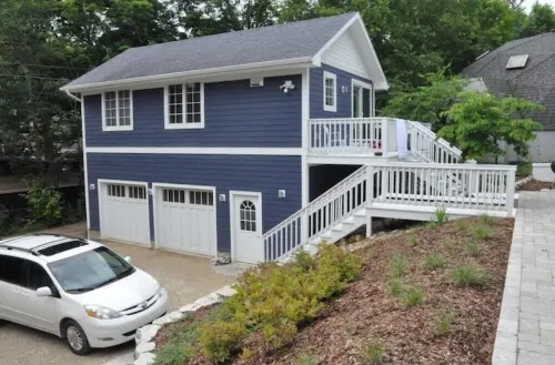 Quiet Grand Mere Coach House on Lake Michigan