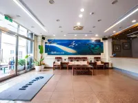 Penghu Royal Hotel Hotels near Xiying Rainbow Bridge