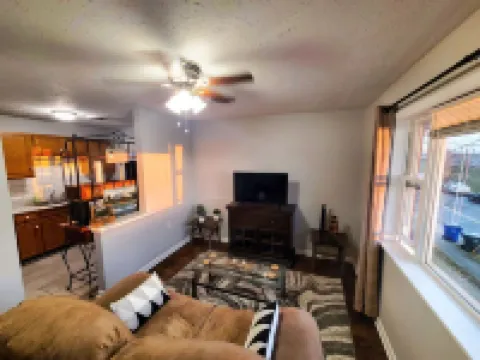 Central Stay! Near UK/Downtown/Campus.