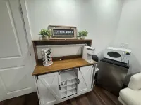 Charming barn in adorable North Fort Myers with AC, WiFi