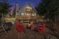 Modern Nature Escape with HotTub & GameRoom Kalahari Resorts & Conventions - Poconos附近的飯店