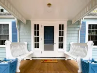 Family-Friendly Cape Cottage Just 3 Minute Walk to Beach!