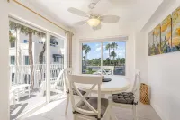 Corner unit private balcony ocean view, pool & spa, beachfront access in Florida