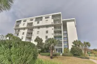 Dolphin Point 402C - 2Br Updated Condo with Harbor and Gulf Views - Holiday bungalows
