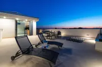 Punta Vista Penthouse Hotels in Sukosan