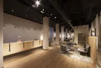 Hotel Cuco - Parvekkeita